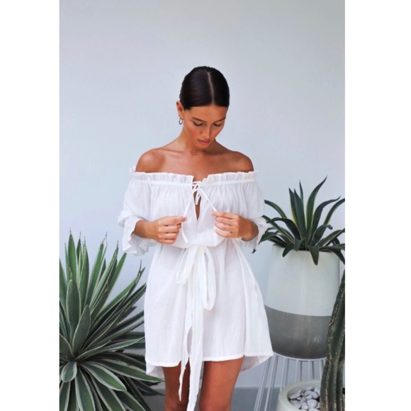 Boho Linen Ruffle Oversized Minimalist White Dress - Picture 3 of 6